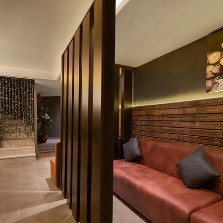 Lush Taksim - Special Category 4*