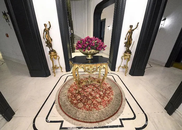 Lush Taksim - Special Category