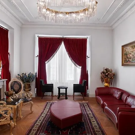 Lush Taksim - Special Category Szálloda 4*
