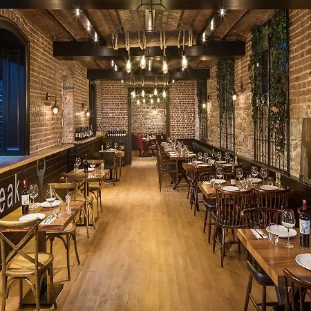 Lush Taksim - Special Category Isztambul