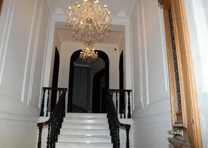 Lush Taksim - Special Category