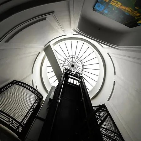 Lush Taksim - Special Category