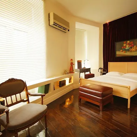 Lush Taksim - Special Category İstanbul