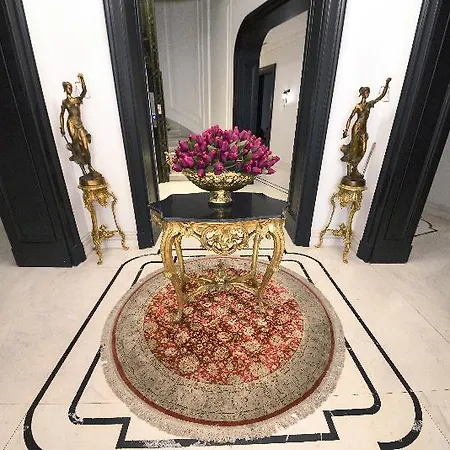 Lush Taksim - Special Category